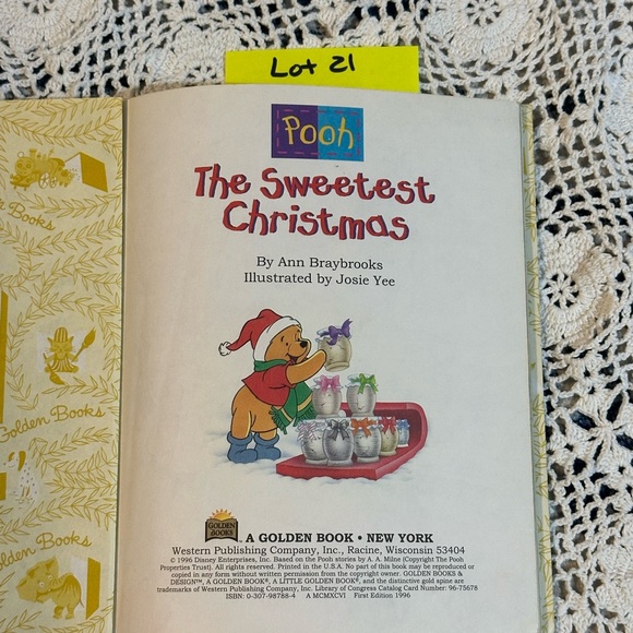 Elmo and Pooh Holiday Storybook Set - Picture 7 of 9